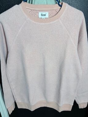 Feat Salmon Crewneck Sweater (S)